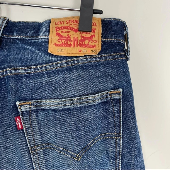 Levi’s 501 Button Fly High Waist Jeans - Picture 10 of 17
